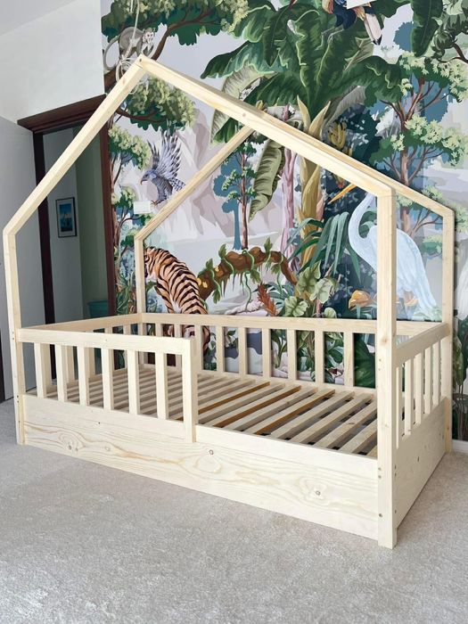 Монтесори легла