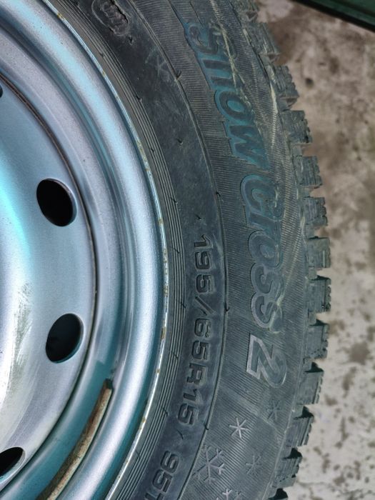 Резина шиты 195/65R15разболтовка 4/100