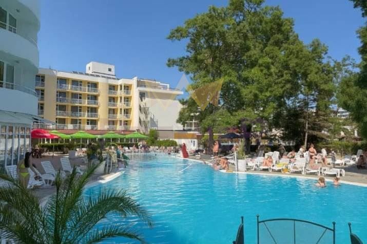 Продава се Двустаен апартамент в к.к. Слънчев бряг - 74 кв.м за 1757 €/кв.м - Снимка #9