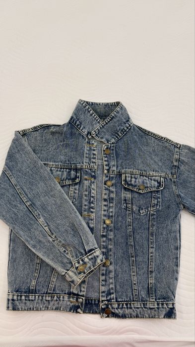 Джинсовая куртка