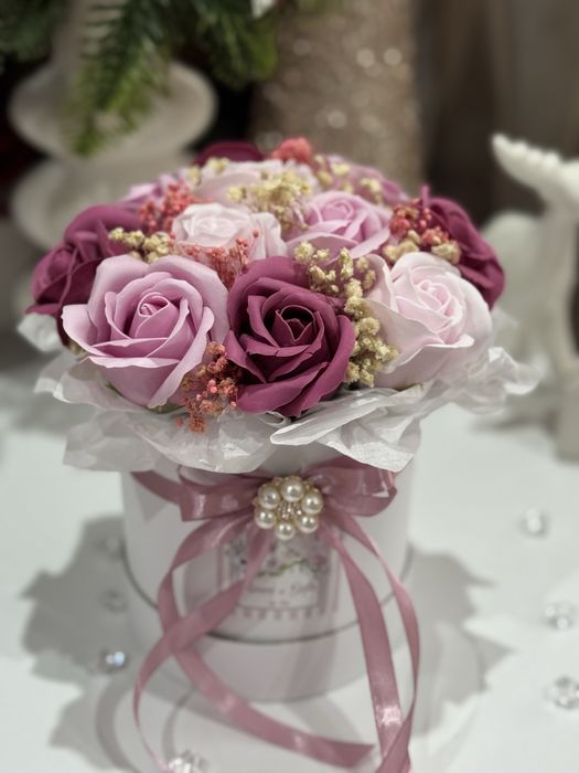 Луксозни букети от вечни сапунени рози/кутии/пликове/мече/картина