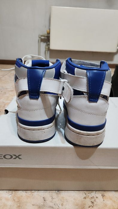 Кроссовки Adidas бу 38р