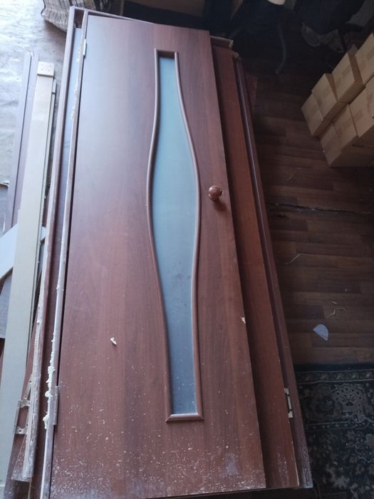Продам двери в хорошем состоянии