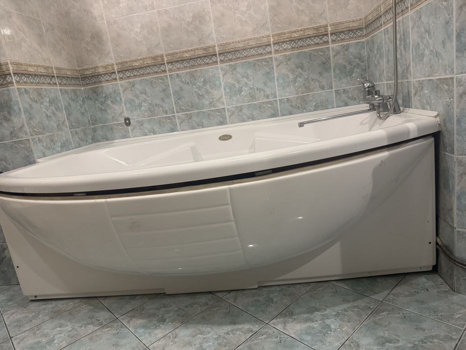 Ванна в хорошем состоянии