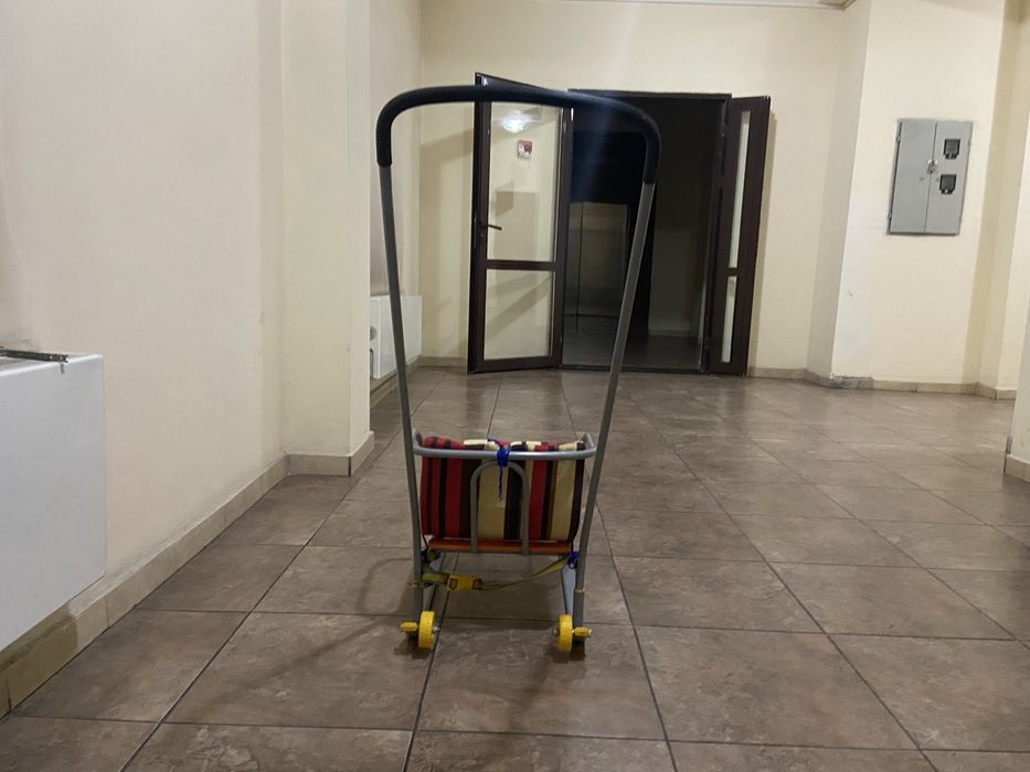 Санки с сиденьем и ручкой