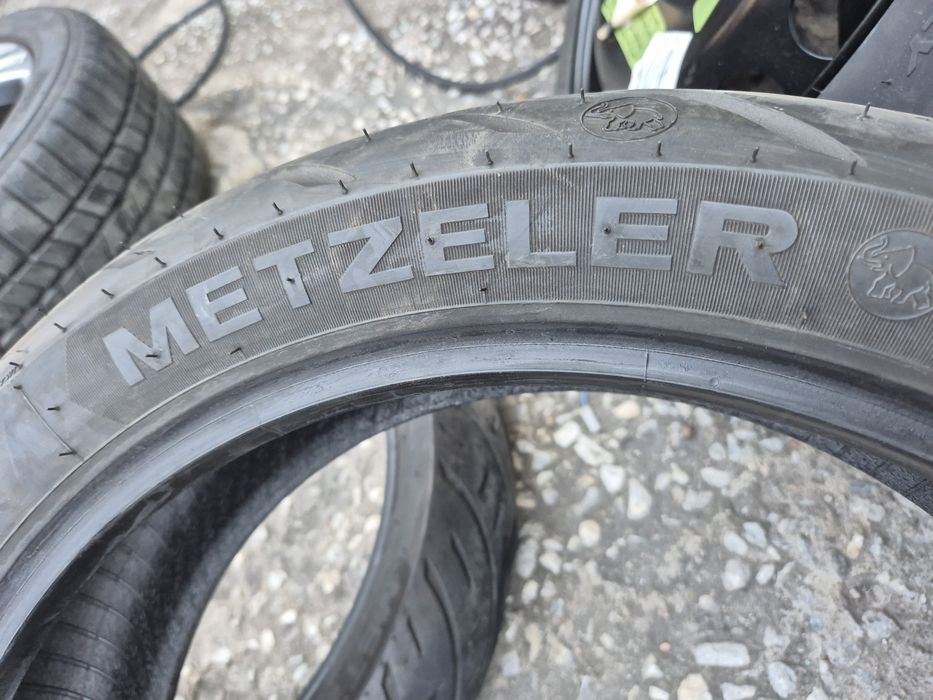 2бр гуми за мотор  МETZELER