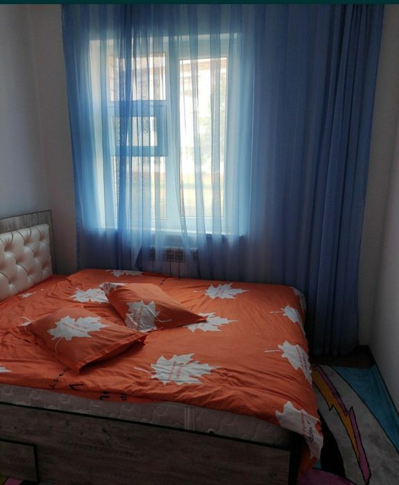 Продаю свою 3 комнатную  квартиру на бочках чарвак новострока