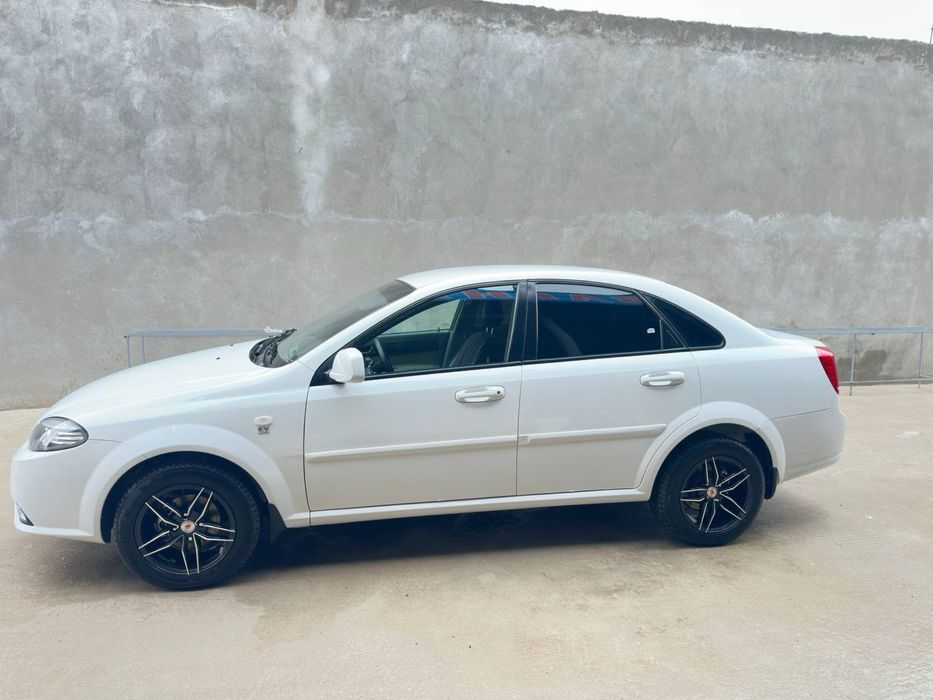 Шеррале жетра в хорошие состояния метан бензин шини новие ест монитор