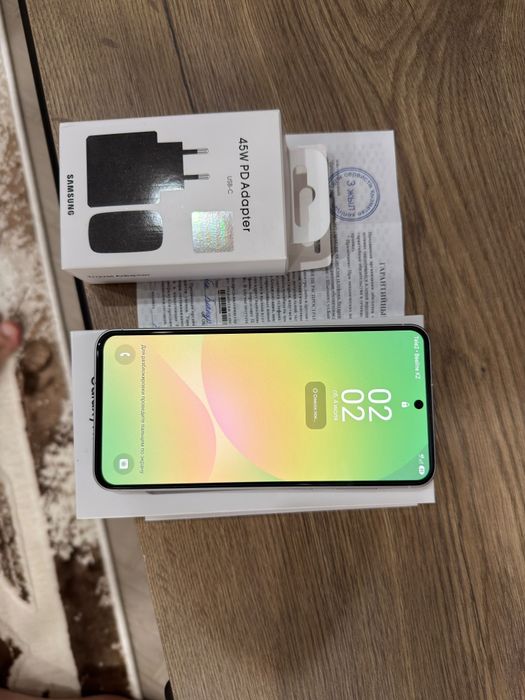 Samsung A56 5G  256g LightGray