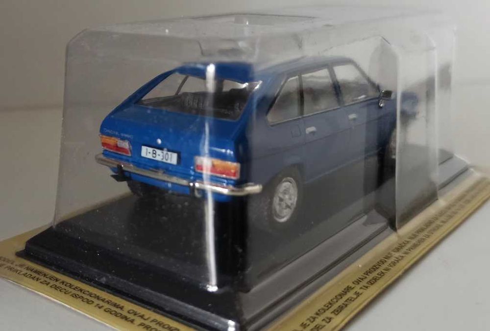 Macheta Dacia 2000 1984 - DeAgostini Masini de Legenda 1/43 carte