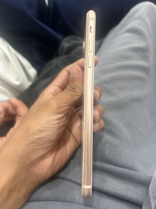Продам айфон 8+,айклоуд деактивирован