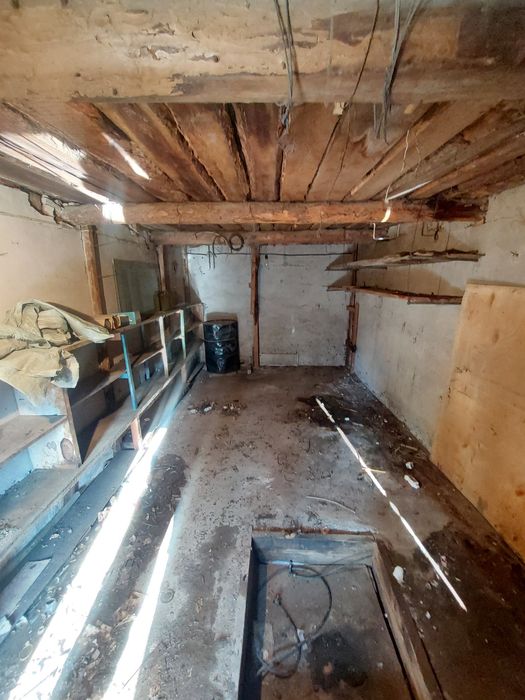 Гараж в Районе Цон