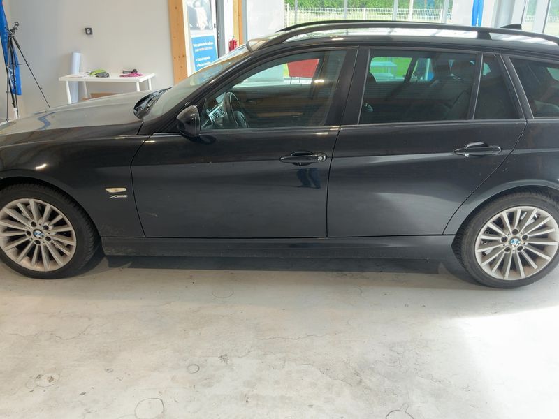 BMW 3er 330d xDrive Confort 2010