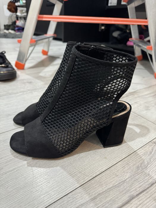 Încălțăminte Stradivarius