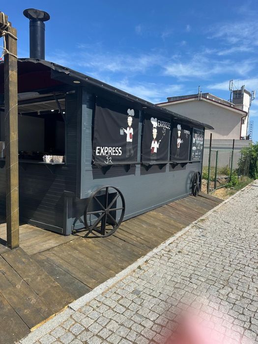 Afacere la cheie! Container stradal pentru clatite/ waffle / cafea /street food – pregatit pentru sezon