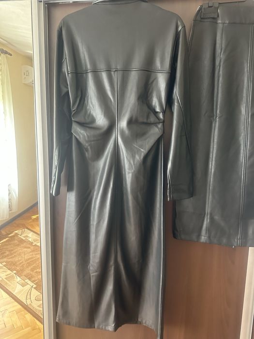 Уникална кожена рокля Манго