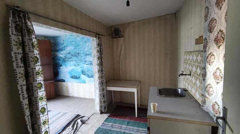 Продава се Къща в Търговище, Център - 85 кв.м за 774 €/кв.м - Снимка #3