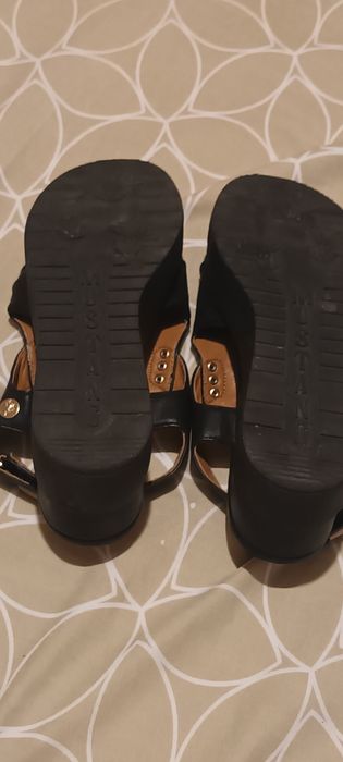 Sandale piele marime 39 Mustang