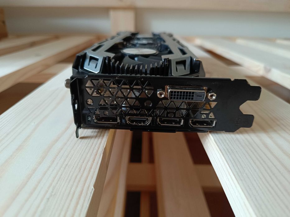 Видеокарта серии Inno3D GeForce GTX 1070 iChill