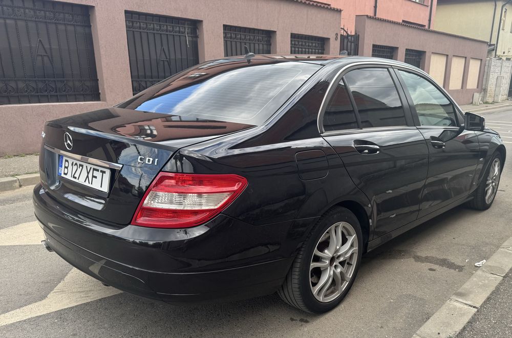 MERCEDES-BENZ C-Class 2011 — imagine 4