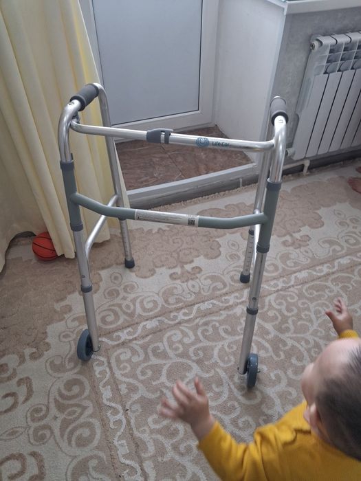 Ходунки Lifcor до 100кг