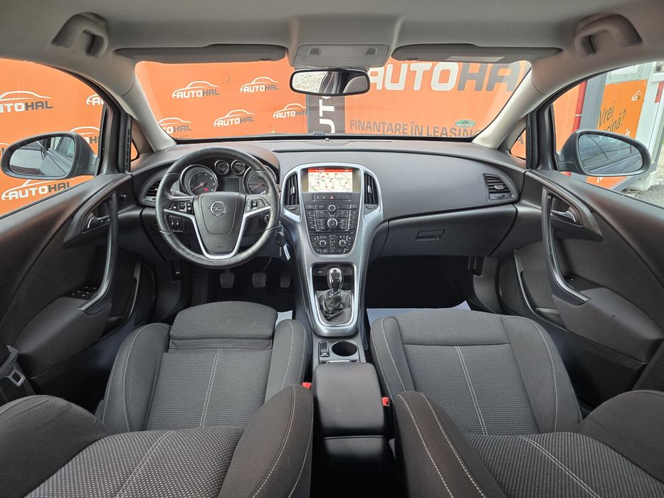 Opel Astra J Break Finantare Rate-Credit