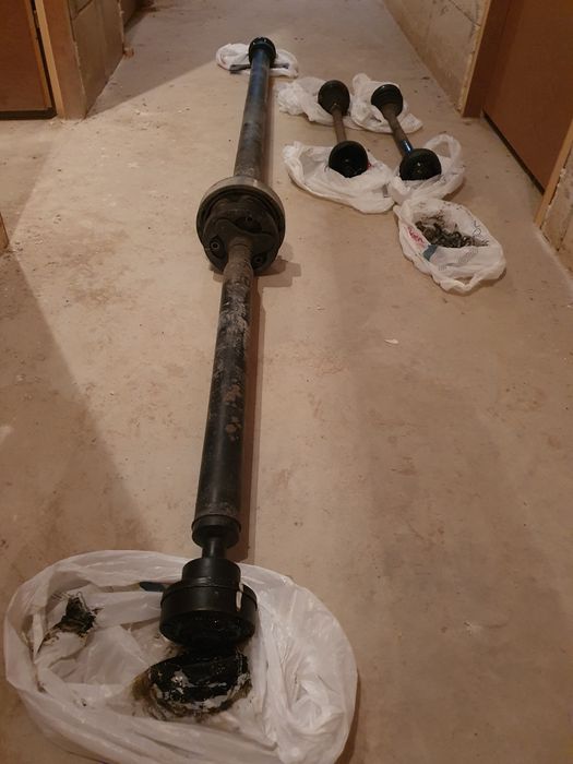 Шкода Октавия на части Кардан и полуоски за Skoda Octavia 2.0 140кс 6с