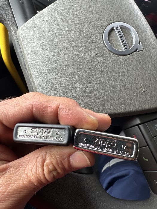 Zippo, brichete originale