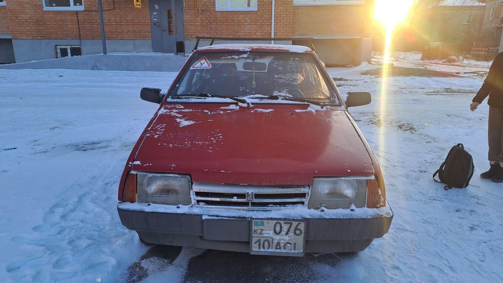 Продам ВАЗ 2109 .