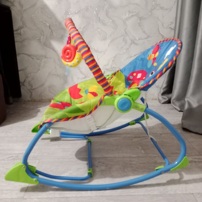 Продам шезлонг Fisher Price