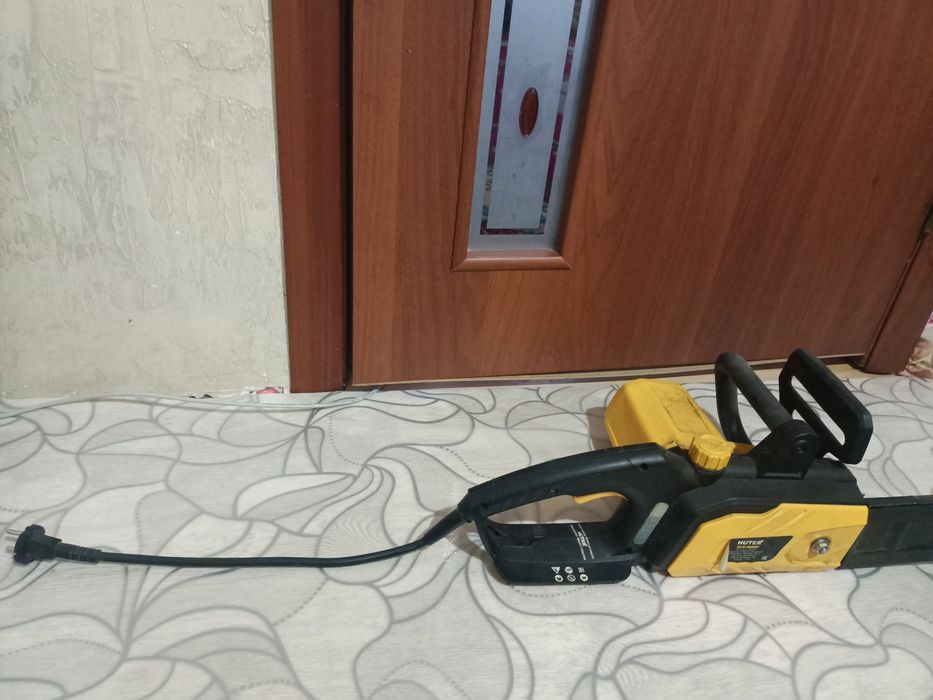 Продам электропилу