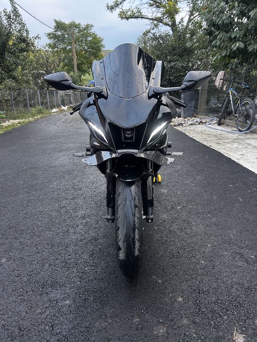 Yamaha R7 2023 A2