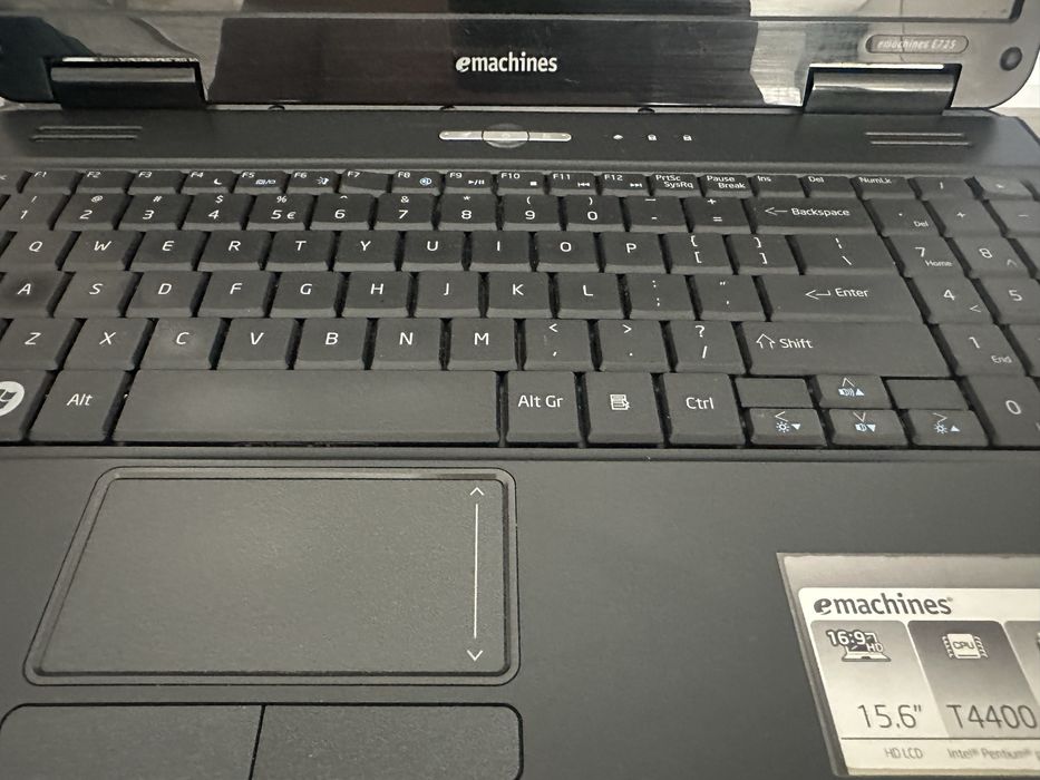 Laptop emachines