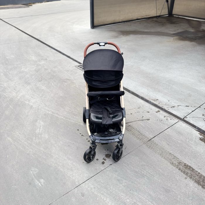 Коляска прогулочная