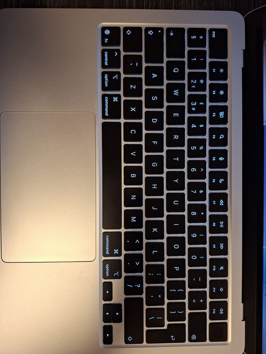 Apple MacBook Air 13 M4 16GB 512GB baterie 100%