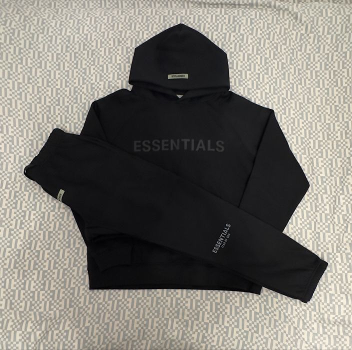 Compleu Essentials Nou