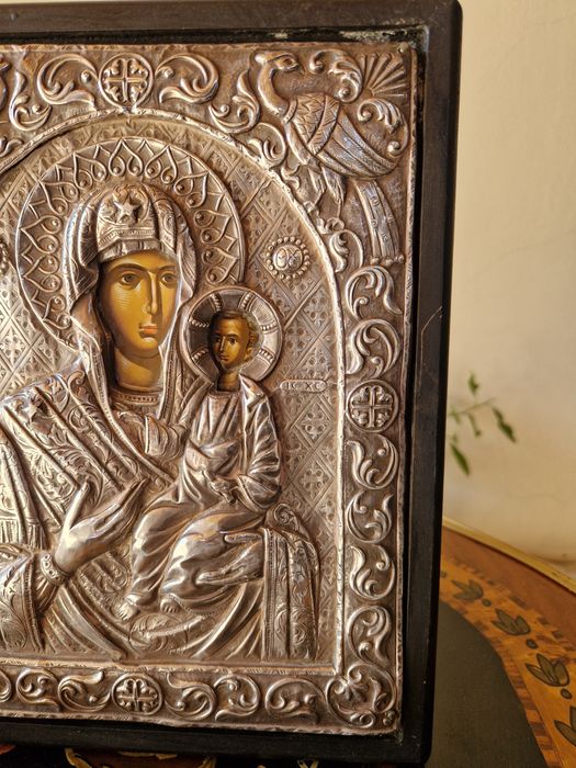 Чудесна антикварна сребърна икона със сертификат