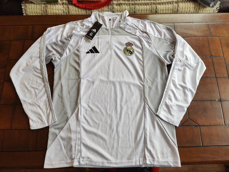 Тренировъчен футболен екип Real Madrid сезон 25/26