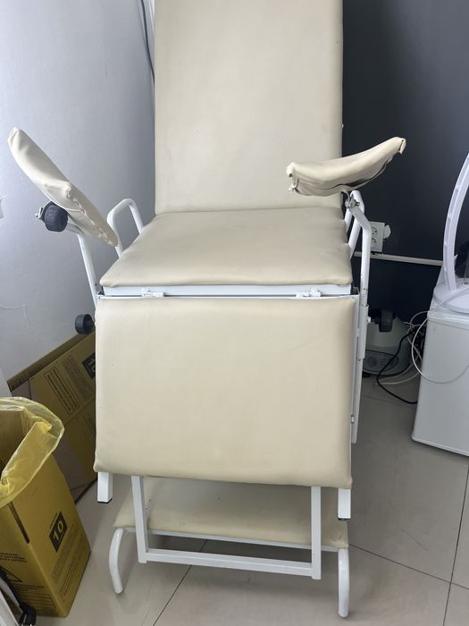 Гинекологическое кресло