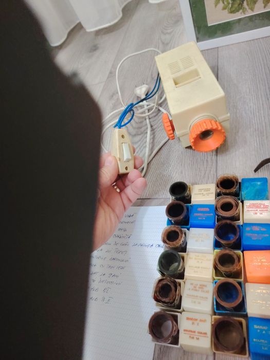 Aparat diafilm românesc