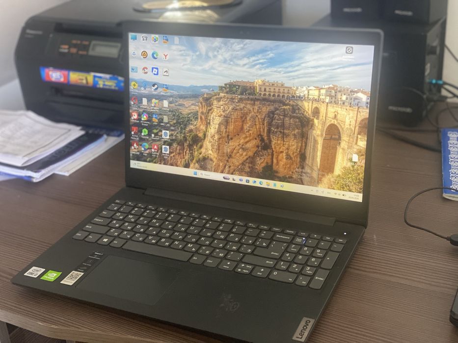 Ноутбук Lenovo для работы
