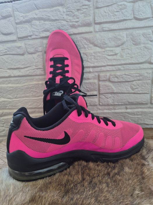Nike air max invigor