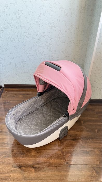Продам коляку Anex Sport 2 в 1