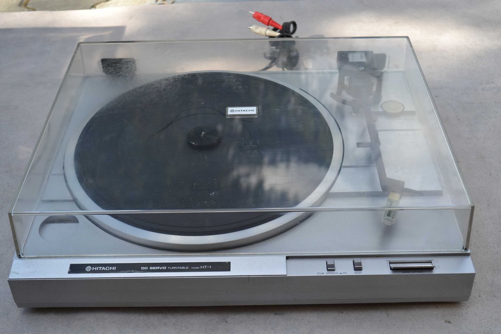 Pick up Hitachi HT 1