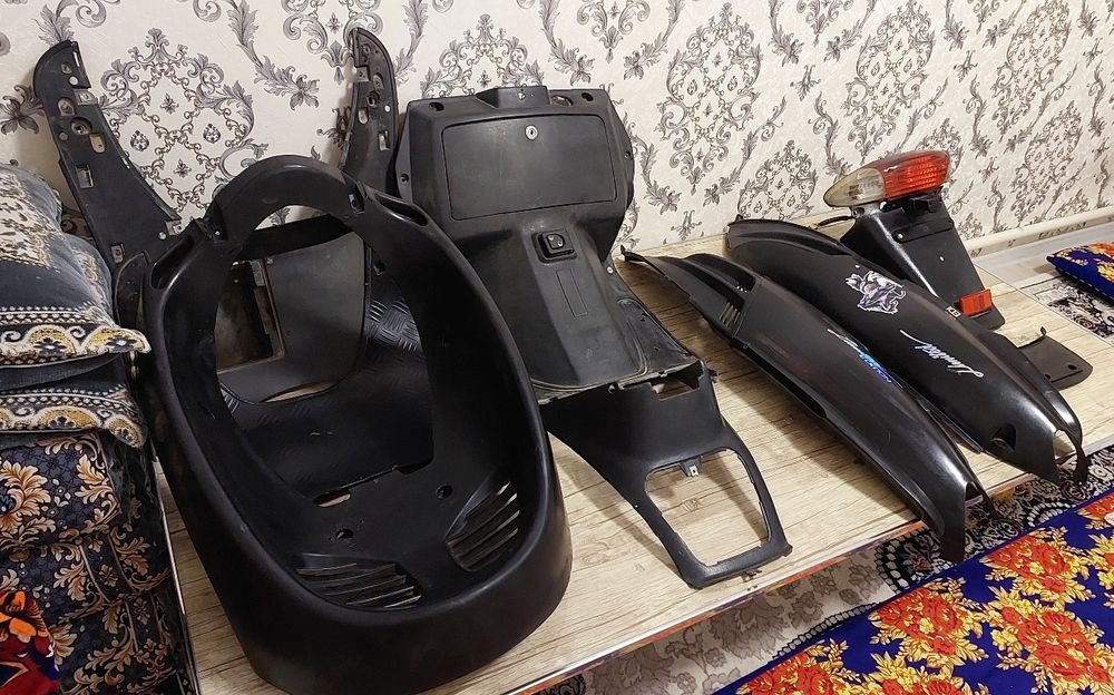 Ассалому алейкум скутерни пластиклари сотилади