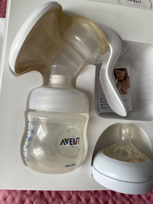 Продам молокоотсос Avent
