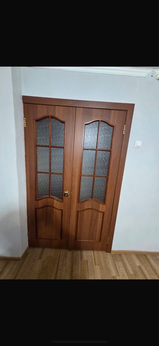 Продам двери в отл состоянии