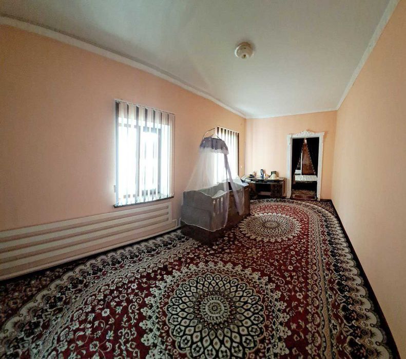 Продается 2х етажный дом в центре города(Ориентир Узгазоил)