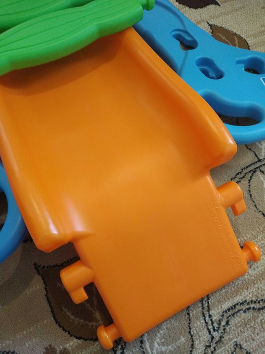 Детска пързалка (пластмасова)