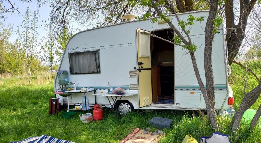 Автодом на колесах (кэмпер)